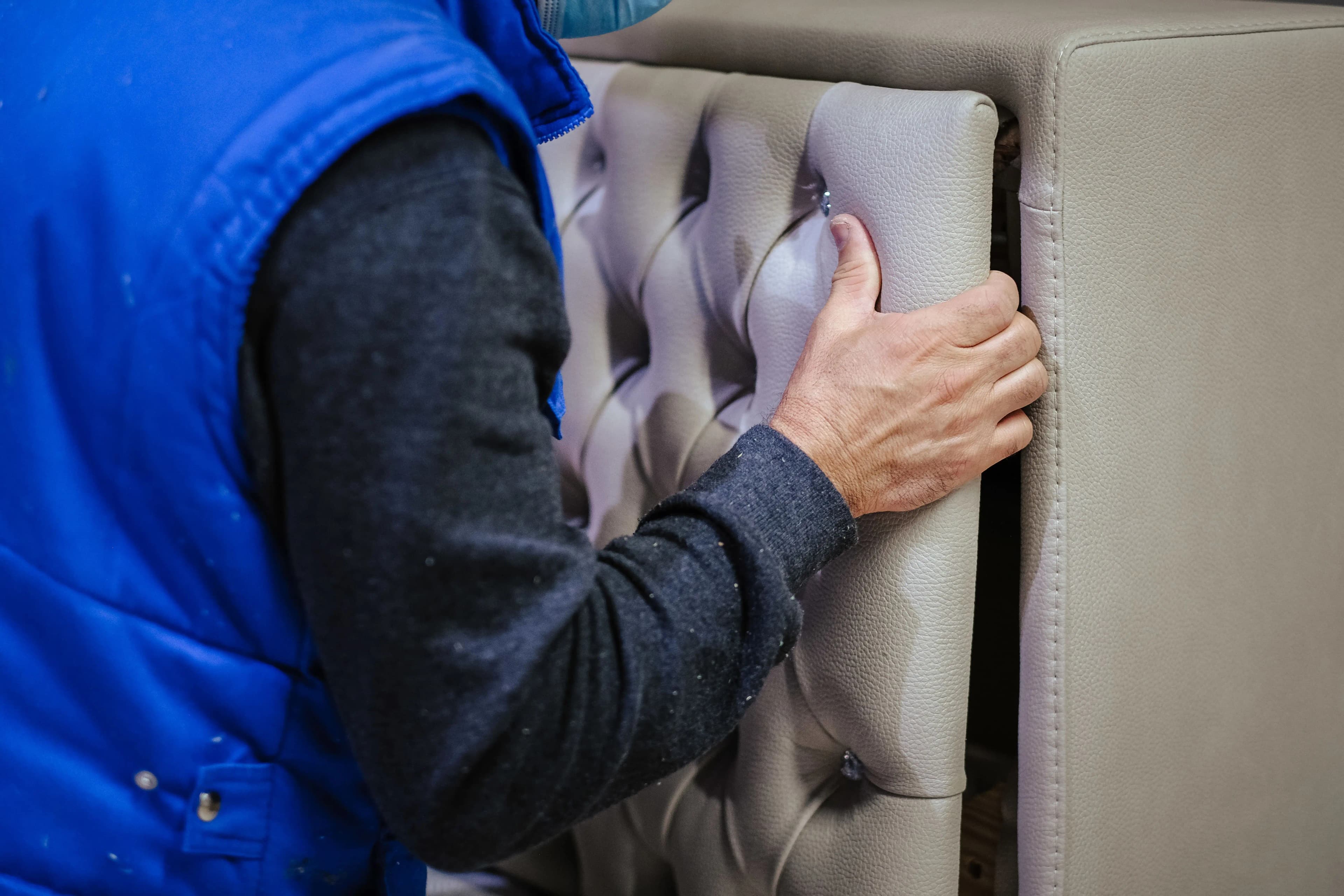 Modern Bed Upholstery Dubai | Luxury Bed Upholstery Services