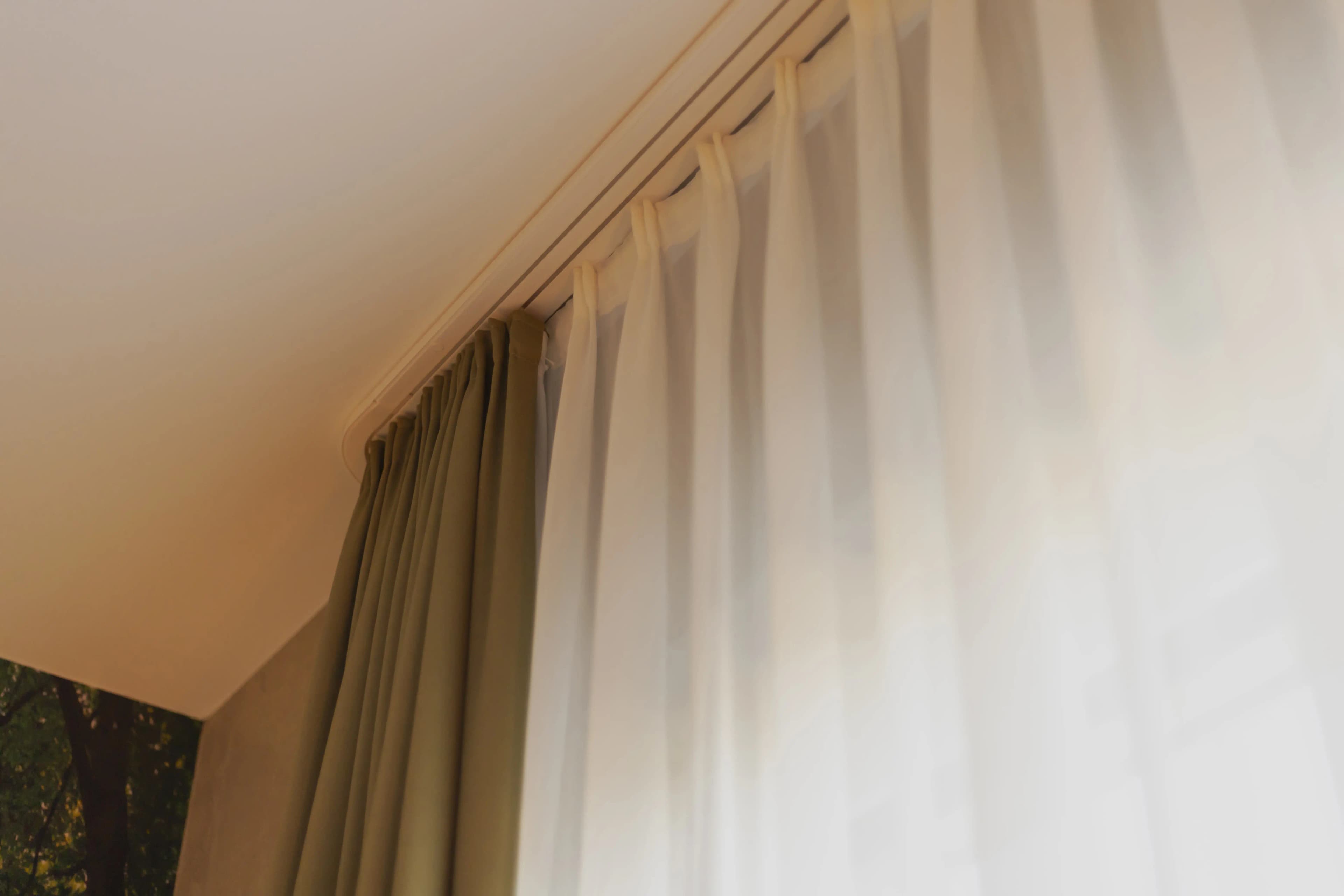 Luxurious Pinch Pleat Curtains in Dubai | Modern Furnishing Dubai