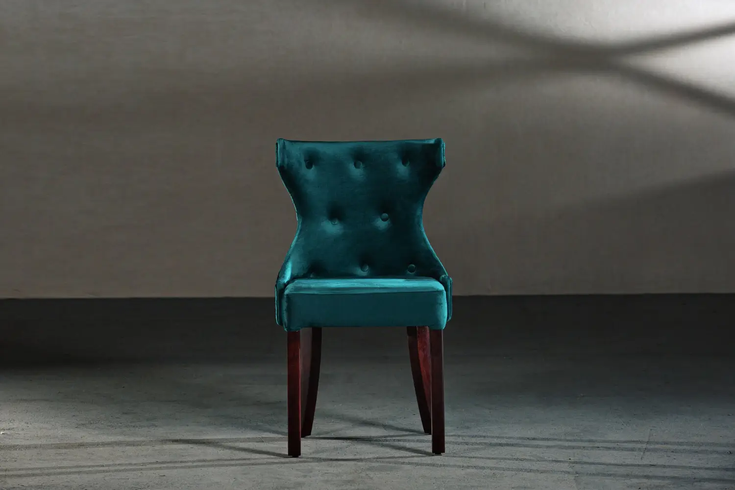 Expert Chair Upholstery Services in Dubai | Modern Furnishing Dubai