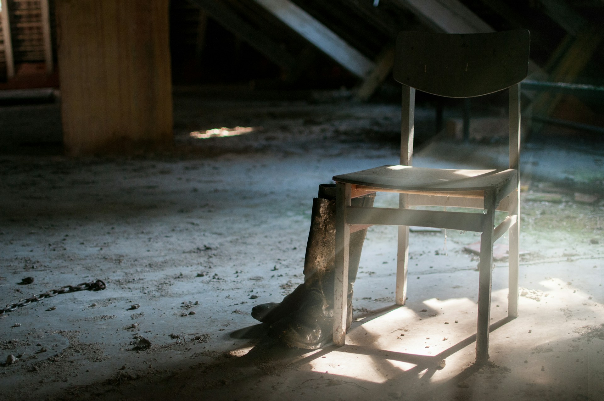Is Your Chair Outdated? Discover How Upholstery Can Transform It