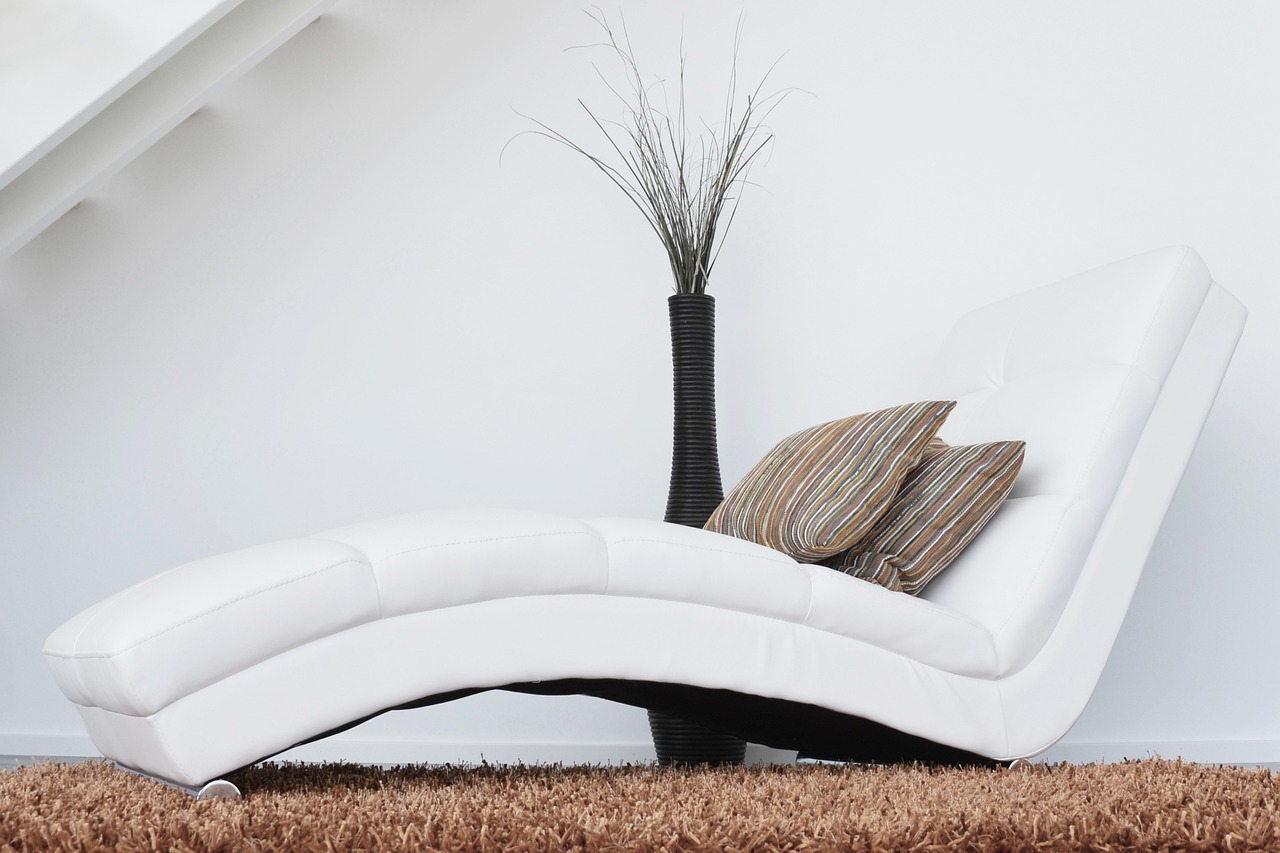 How New Sofa Upholstery Designs Give a Luxury Look to Your Sofa