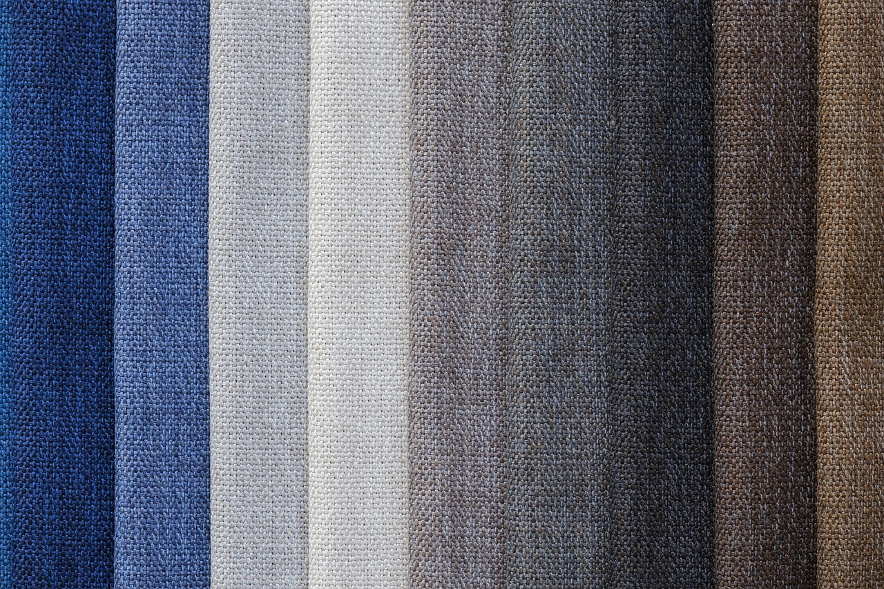 How to Choose the Best Fabric for Upholstery – A Complete Guide