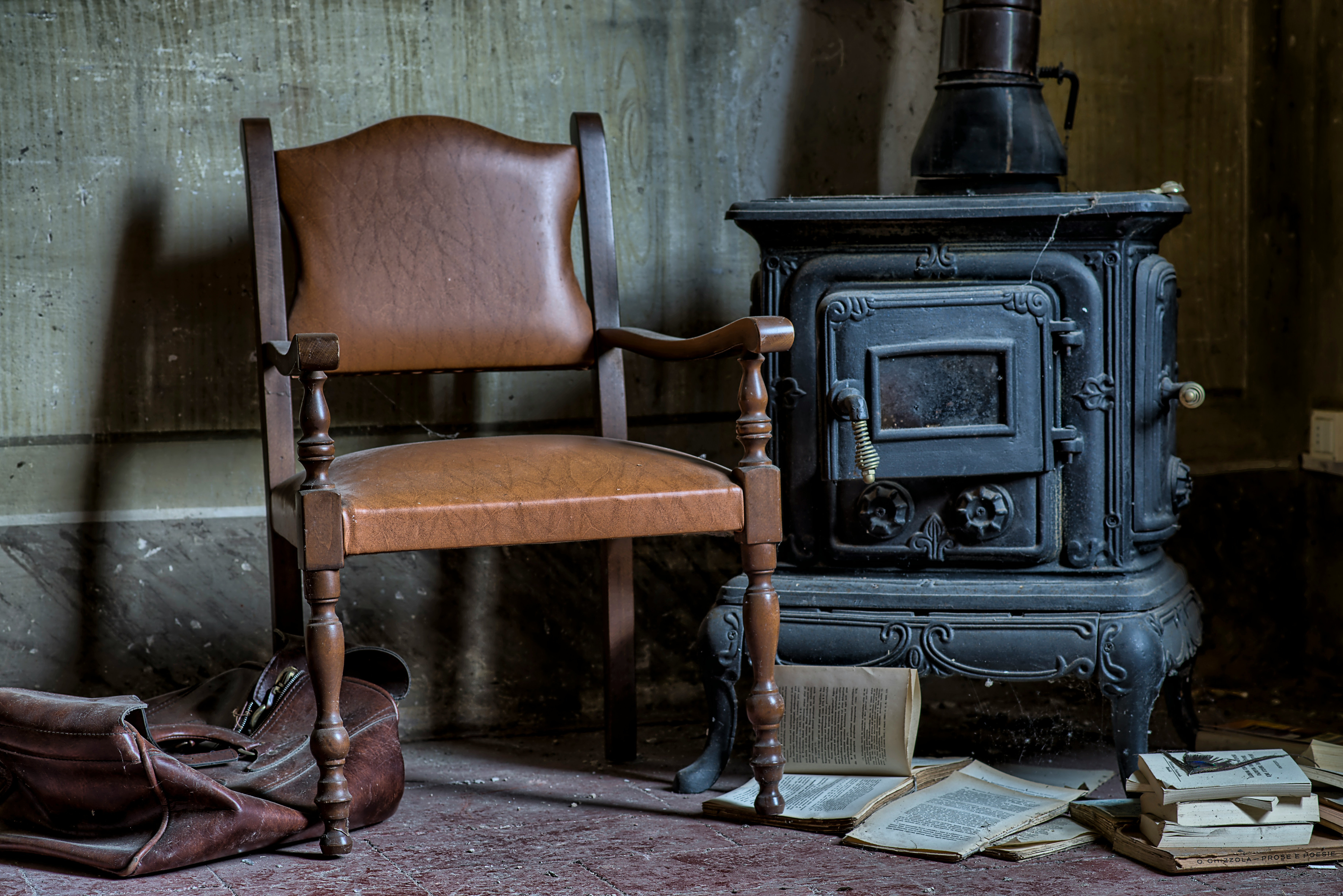 Transforming Antique Chairs: The Art of Reupholstery | Modern Furnishing Dubai