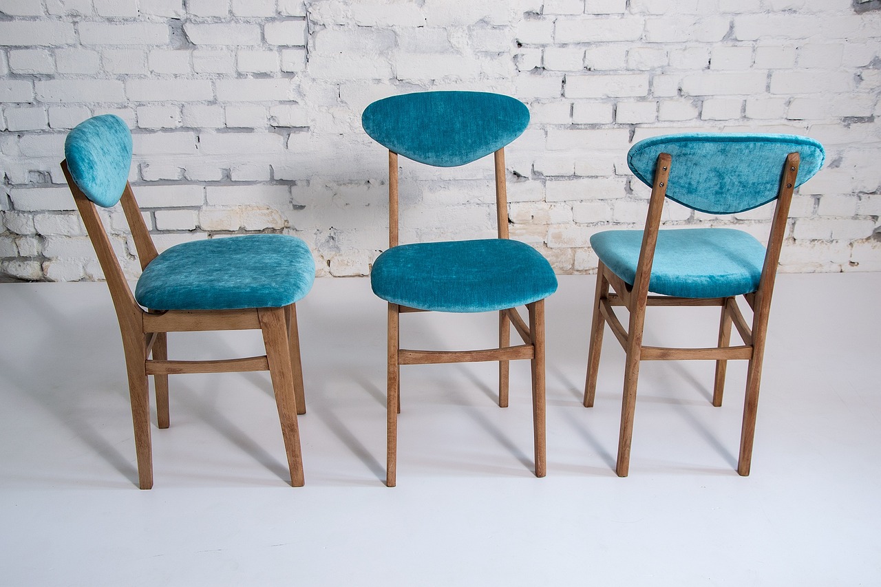 How to Maintain Upholstered Chairs for Longevity – Expert Care Tip