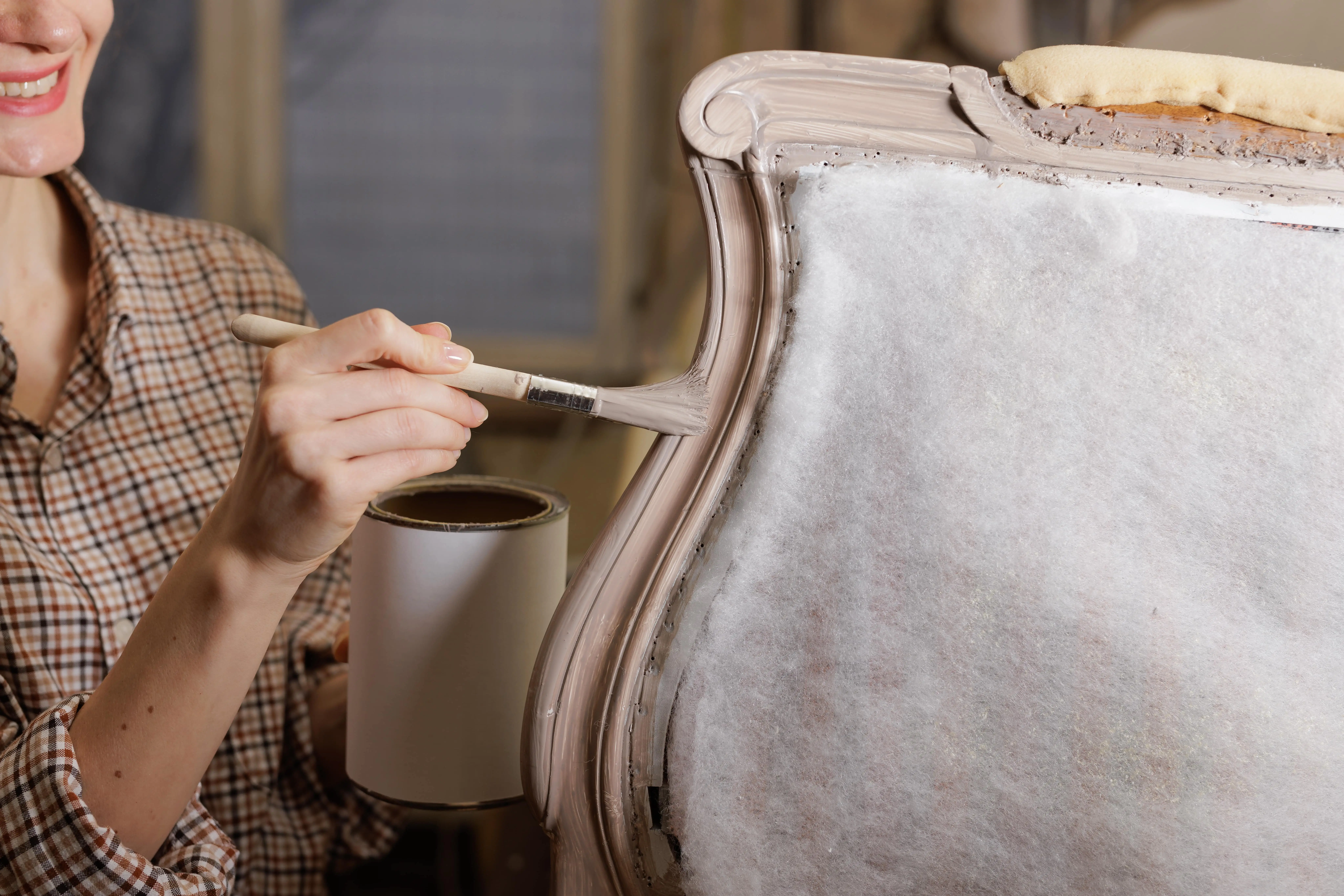 Antique Chair Reupholstery Dubai – Restore & Preserve Vintage Furniture