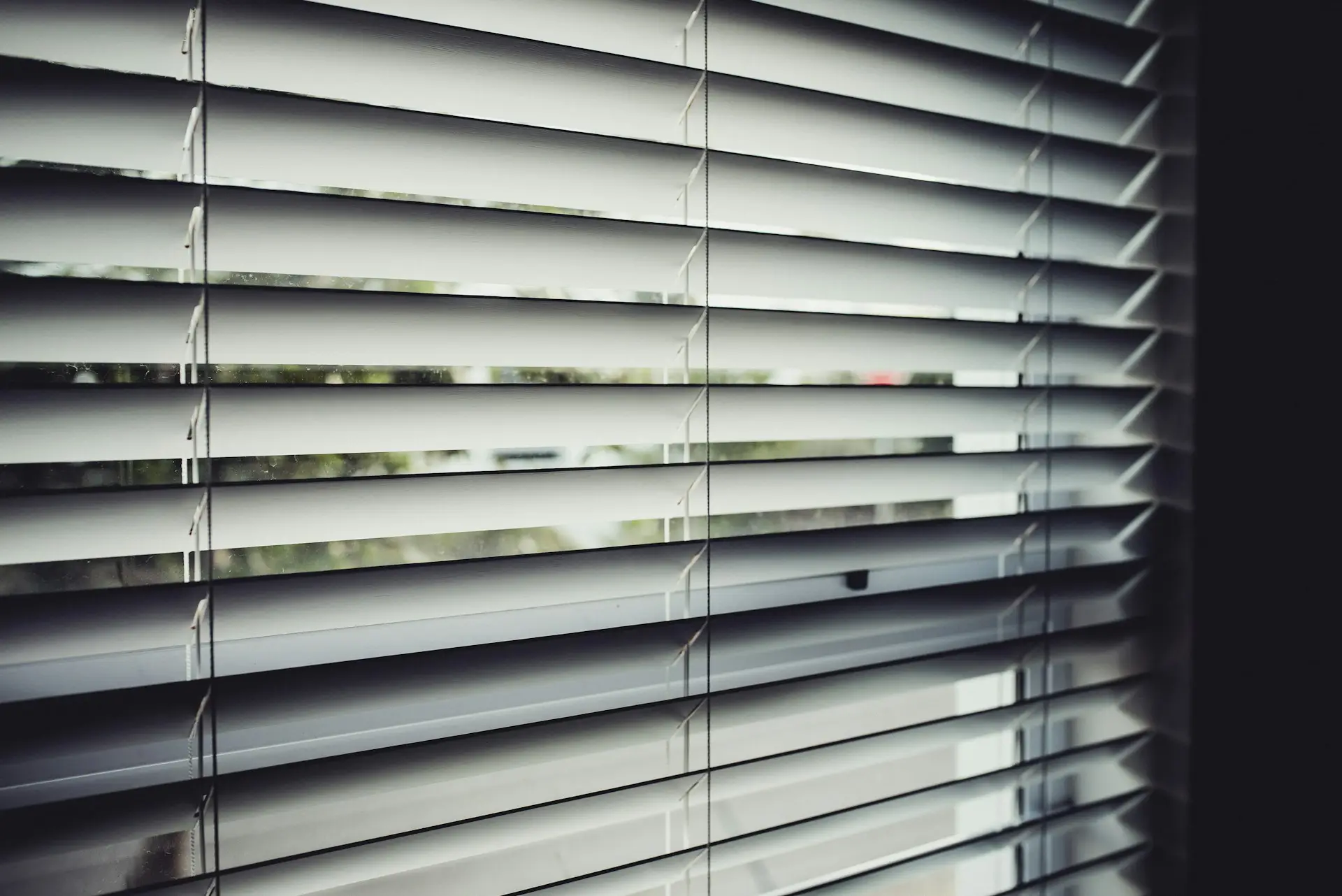 Top Dubai Blinds Company Near Me | Premium Window Blinds & Shades
